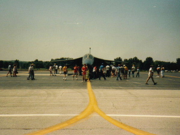 Can you tell the airplane to fold its wings back?  I can't get it all in the shot>>>