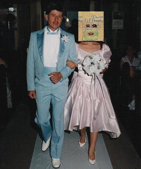 Brenda and Keith are the proud couple but all eyes are on Miimii's sack>>>