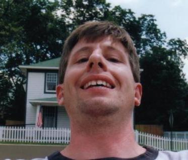 Look Ma...My head is almost as big as Bill Clinton's birthplace!>>>